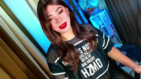 Miss OLIVIA online show from October 16, 2025, 7:09 am