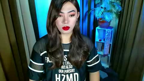 Miss OLIVIA online show from October 17, 2025, 6:49 am