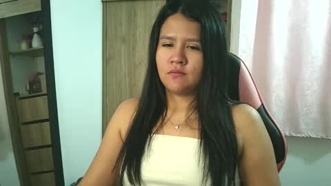 Olivia online show from November 19, 2025, 1:00 pm