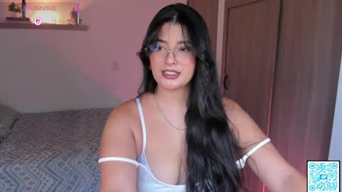 Snapshot of olivia_wiston chatting on October 2, 2025, 9:55 pm Olivia 40 off online show from October 2, 2025, 9:55 pm