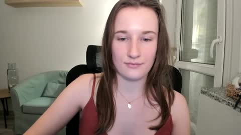 Snapshot of oliviaaa2003 chatting on January 11, 2025, 7:38 pm Oliwiaa2004 online show from January 11, 2025, 7:38 pm