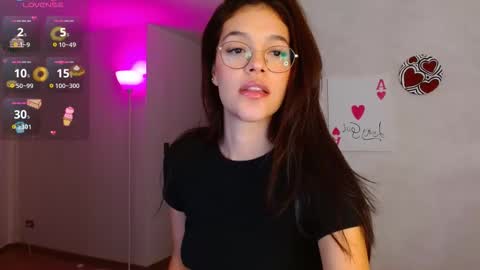 Snapshot of oliviabran_ chatting on November 25, 2025, 11:27 pm Olivia Bram online show from November 25, 2025, 11:27 pm