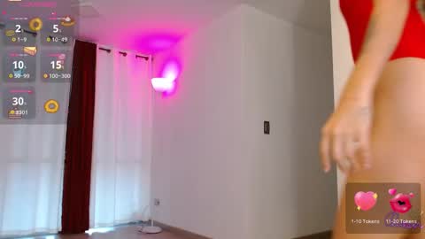 Snapshot of oliviabran_ chatting on February 14, 2026, 10:17 pm Olivia Bram online show from February 14, 2026, 10:17 pm