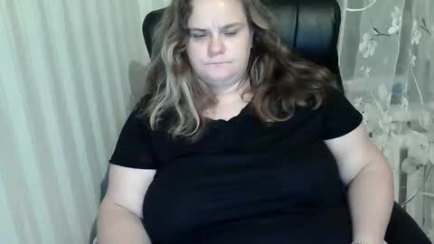 Snapshot of oliviaermesx chatting on September 20, 2025, 9:05 pm OliviaErmesx online show from September 20, 2025, 9:05 pm