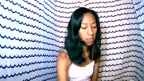 oliviah27 online show from October 25, 2025, 6:54 am