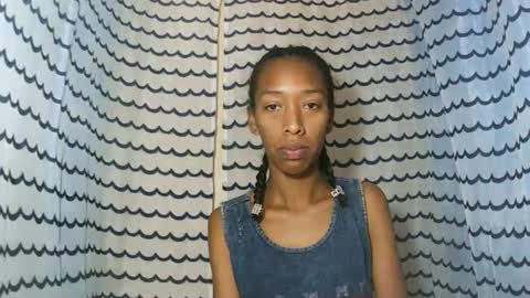 oliviah27 online show from November 21, 2025, 10:03 am