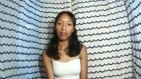 oliviah27 online show from December 1, 2025, 8:36 pm