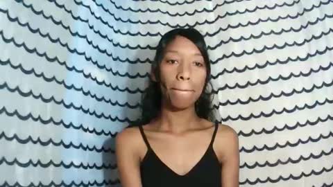 oliviah27 online show from December 4, 2025, 7:00 pm