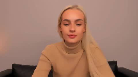 oliviaBeauty online show from November 27, 2025, 7:27 pm