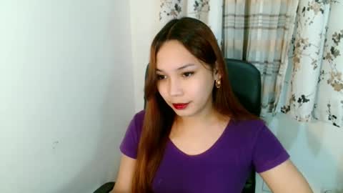 oliviahutton online show from May 18, 2026, 5:19 pm
