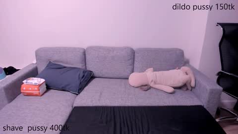 OliviaLukas  online show from October 22, 2025, 4:29 pm