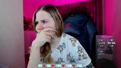 . online show from November 30, 2025, 4:05 am