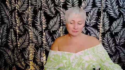 Kelly online show from October 19, 2025, 11:22 am