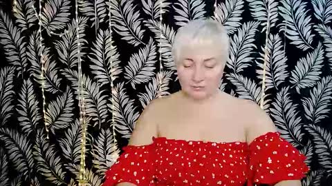 Snapshot of oliviaoskar_ chatting on December 21, 2025, 1:29 pm Kelly online show from December 21, 2025, 1:29 pm