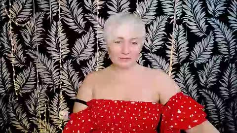 Snapshot of oliviaoskar_ chatting on January 7, 2026, 1:35 pm Kelly online show from January 7, 2026, 1:35 pm