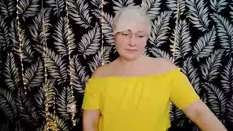 Snapshot of oliviaoskar_ chatting on February 26, 2026, 12:59 pm Kelly online show from February 26, 2026, 12:59 pm