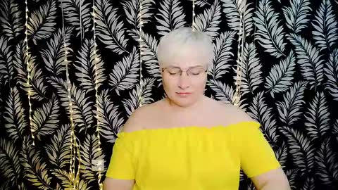 Kelly online show from May 2, 2026, 10:31 am