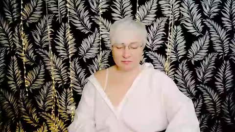 Kelly online show from May 15, 2026, 10:22 am