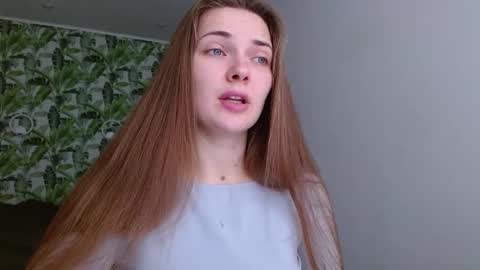 Snapshot of oliviashiny chatting on November 10, 2025, 5:17 am Olivia online show from November 10, 2025, 5:17 am