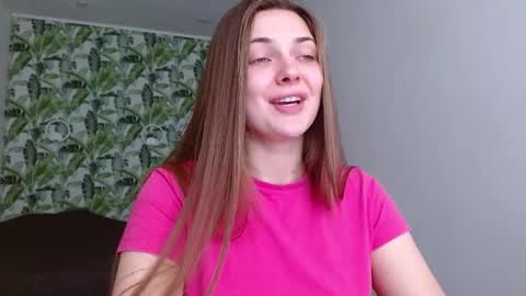 Snapshot of oliviashiny chatting on November 22, 2025, 5:39 am Olivia online show from November 22, 2025, 5:39 am