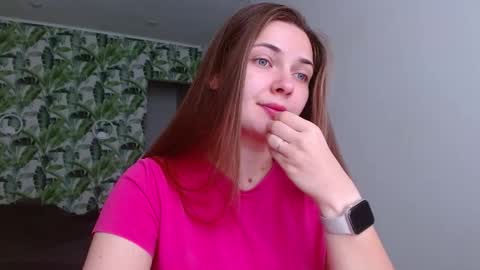 Snapshot of oliviashiny chatting on November 23, 2025, 5:51 am Olivia online show from November 23, 2025, 5:51 am