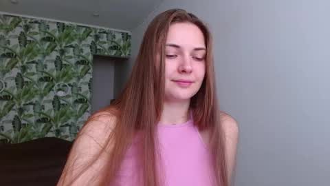 Snapshot of oliviashiny chatting on November 25, 2025, 5:40 am Olivia online show from November 25, 2025, 5:40 am