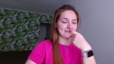 Snapshot of oliviashiny chatting on November 27, 2025, 5:31 am Olivia online show from November 27, 2025, 5:31 am