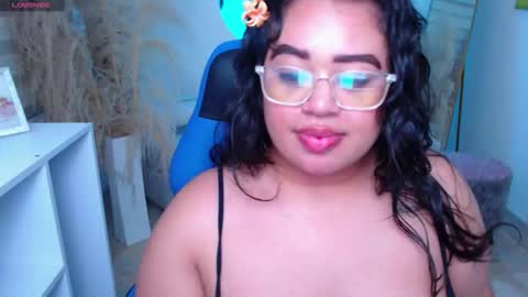 Snapshot of oliviia_cute chatting on October 14, 2025, 1:06 am oliviia_cute online show from October 14, 2025, 1:06 am