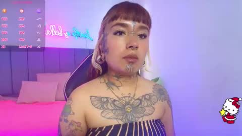 Snapshot of oliviia_tay chatting on December 22, 2025, 11:51 am oliviia online show from December 22, 2025, 11:51 am