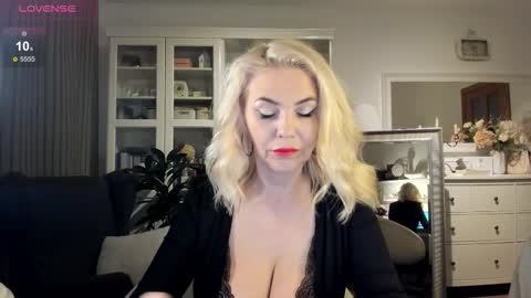 Snapshot of ollalla7 chatting on January 18, 2026, 8:23 pm ollalla7 online show from January 18, 2026, 8:23 pm