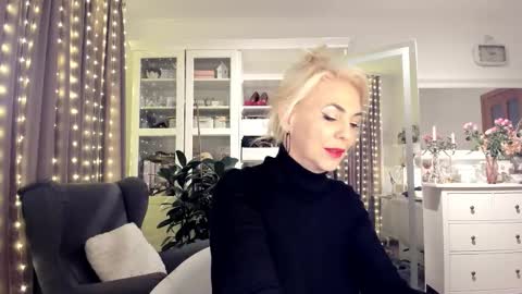 Snapshot of ollalla7 chatting on February 19, 2026, 8:16 pm ollalla7 online show from February 19, 2026, 8:16 pm