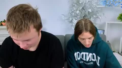 Olli and Stiw online show from November 30, 2025, 8:07 am