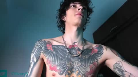 Snapshot of olliver___y chatting on February 28, 2025, 4:54 am online show from February 28, 2025, 4:54 am