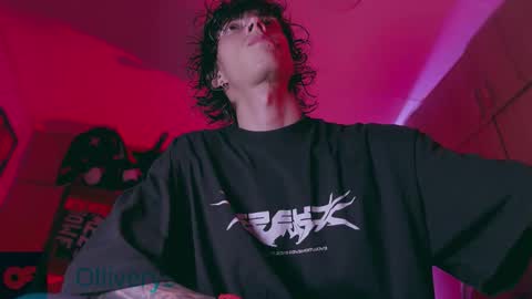     online show from November 12, 2025, 2:45 am