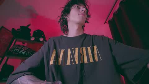 Snapshot of olliver___y chatting on February 19, 2026, 1:56 am online show from February 19, 2026, 1:56 am