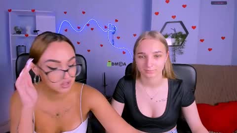 Snapshot of ollivia_dream chatting on June 1, 2026, 5:42 am Ollivia online show from June 1, 2026, 5:42 am