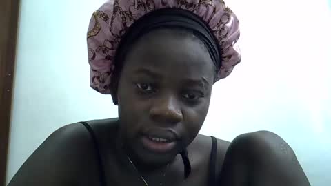 Snapshot of ollleina chatting on February 2, 2026, 8:24 am ollleina online show from February 2, 2026, 8:24 am