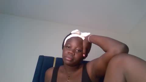 Snapshot of ollleina chatting on March 12, 2026, 8:53 am ollleina online show from March 12, 2026, 8:53 am