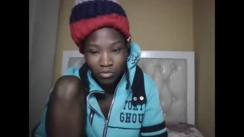 Snapshot of olwami4 chatting on December 22, 2025, 7:22 pm olwami4 online show from December 22, 2025, 7:22 pm