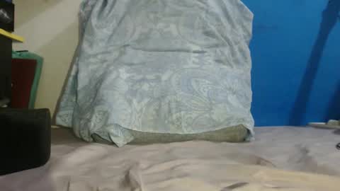 OlySantos online show from March 11, 2025, 7:03 pm