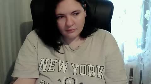 OlyaAndNetty online show from October 13, 2025, 11:10 am