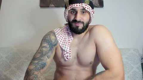 Snapshot of omar_xoxo chatting on December 29, 2024, 12:52 am Omar online show from December 29, 2024, 12:52 am