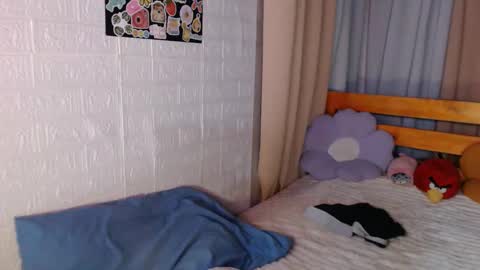 Angel online show from May 7, 2026, 11:54 pm