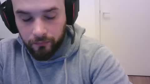 omgwhereim online show from December 16, 2025, 8:03 pm