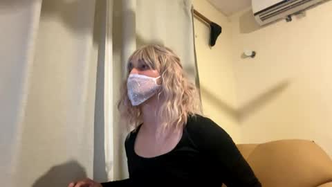 Snapshot of omgyesgurl chatting on December 31, 2024, 4:06 am amy 3 online show from December 31, 2024, 4:06 am