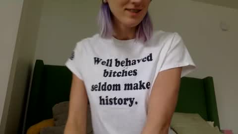 omilk online show from December 22, 2024, 8:58 pm