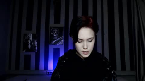 onaloon online show from September 10, 2025, 1:49 am