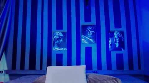 onaloon online show from December 20, 2025, 3:24 am