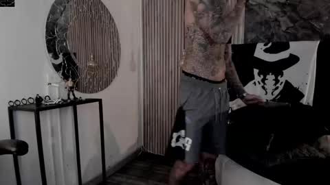     ... online show from November 21, 2025, 3:38 am