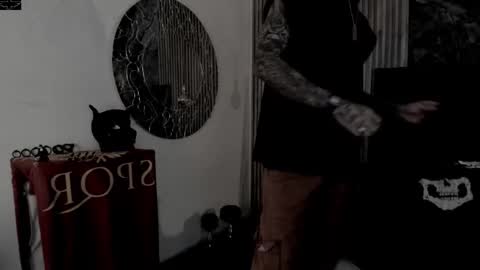     ... online show from December 14, 2025, 3:56 am